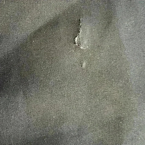 Helly Hansen Women’s Black Jacket with Hood - Picture 8 of 10